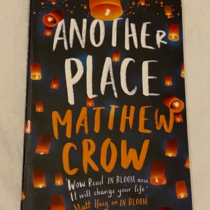 Another Place - Bok i väldigt bra skick.