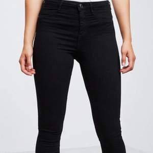 Svarta högmidjade jeans från Gina Tricot, Molly jeans. Stl S. Nya aldrig använda