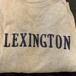 Lexington tjocktröja - Riktigt snygg Lexington tröja som knappt är använd