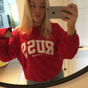 Sweatshirt Beyond Retro - En oversize ASMYSIG vintage sweatshirt, strl M för,  Köpt på beyond retro för 350 kr, knappt använd sedan dess. Fraktar enbart!