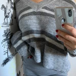 Super fin stickad tröja från nakd💞 aldrig använd 