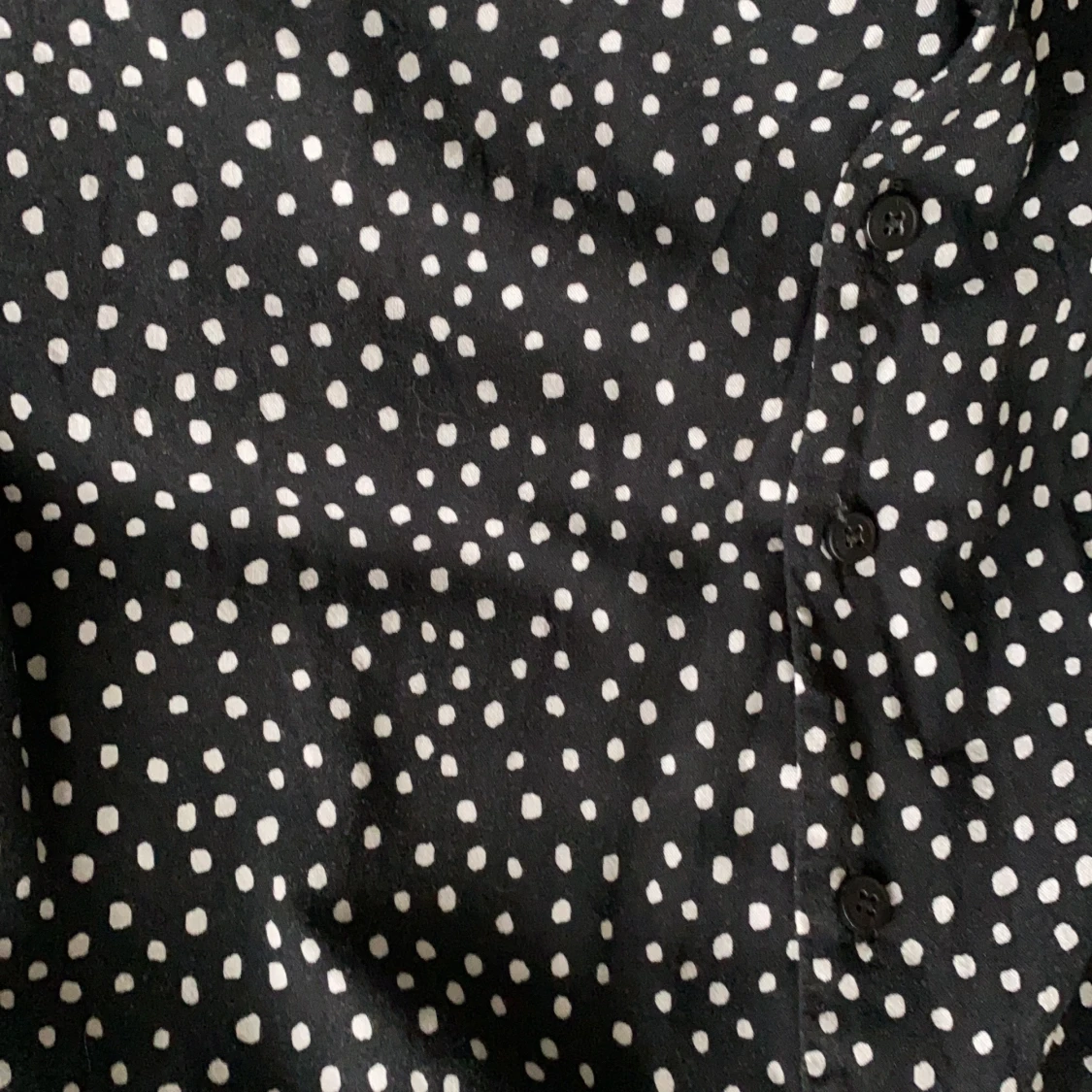 Prickig skjorta/blus i storlek S - 91