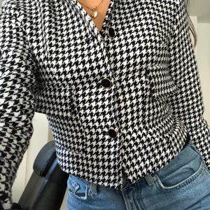 Jacka från crybaby  - Frakt ingår EJ