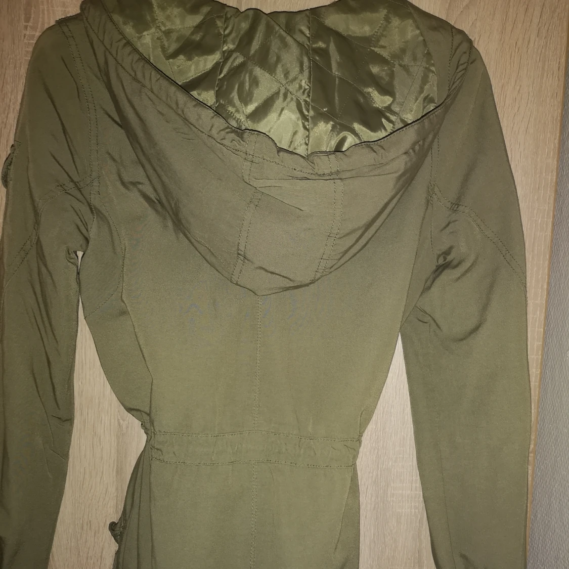 Hm militärgrön jacka 34 - 91
