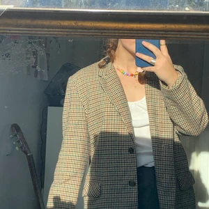 Kappa - En fodrad rutig kappa!!! Jättefin till hösten och ett allmänt snyggt plagg🍂