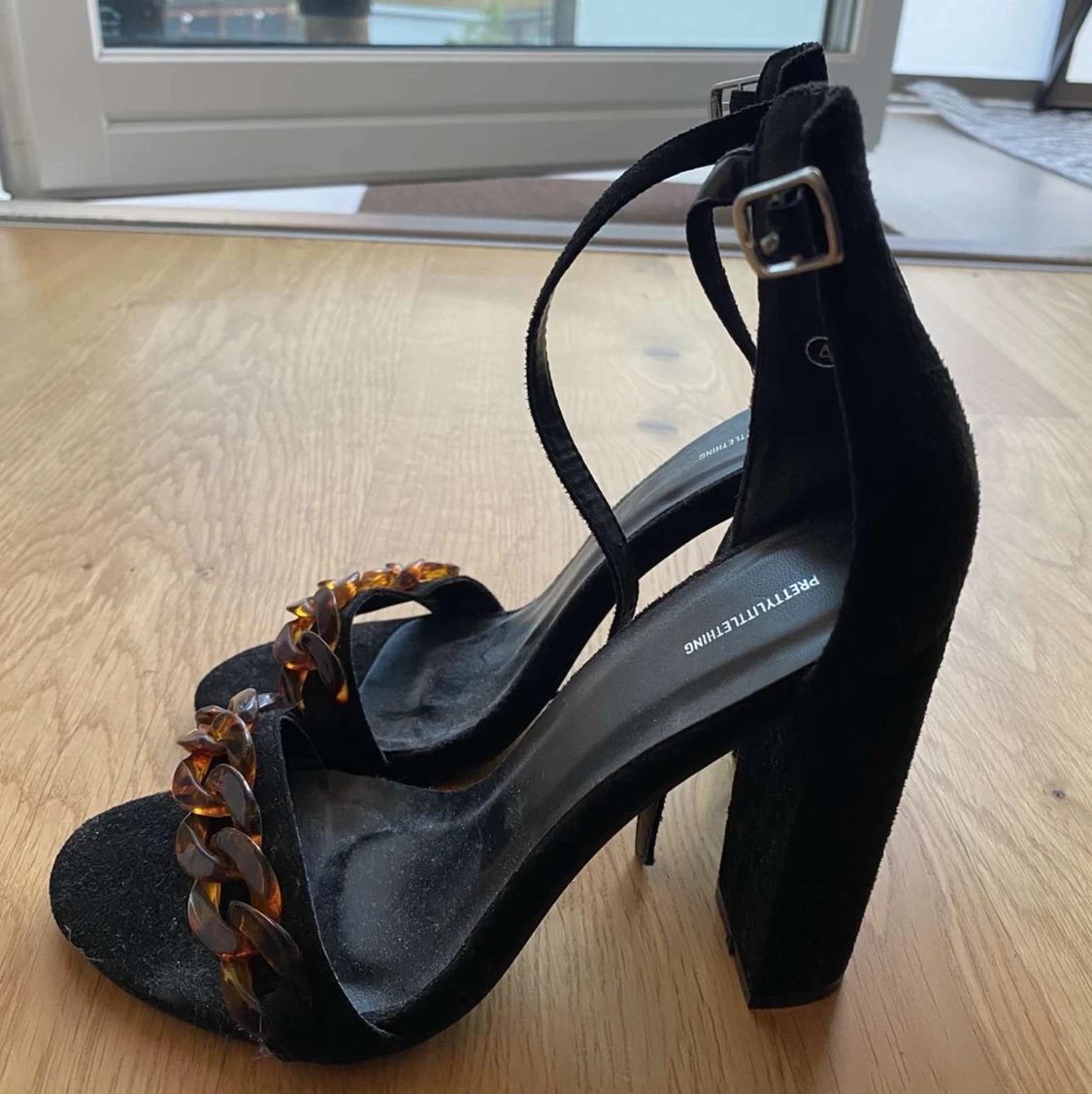 klackar 👠 storlek 37