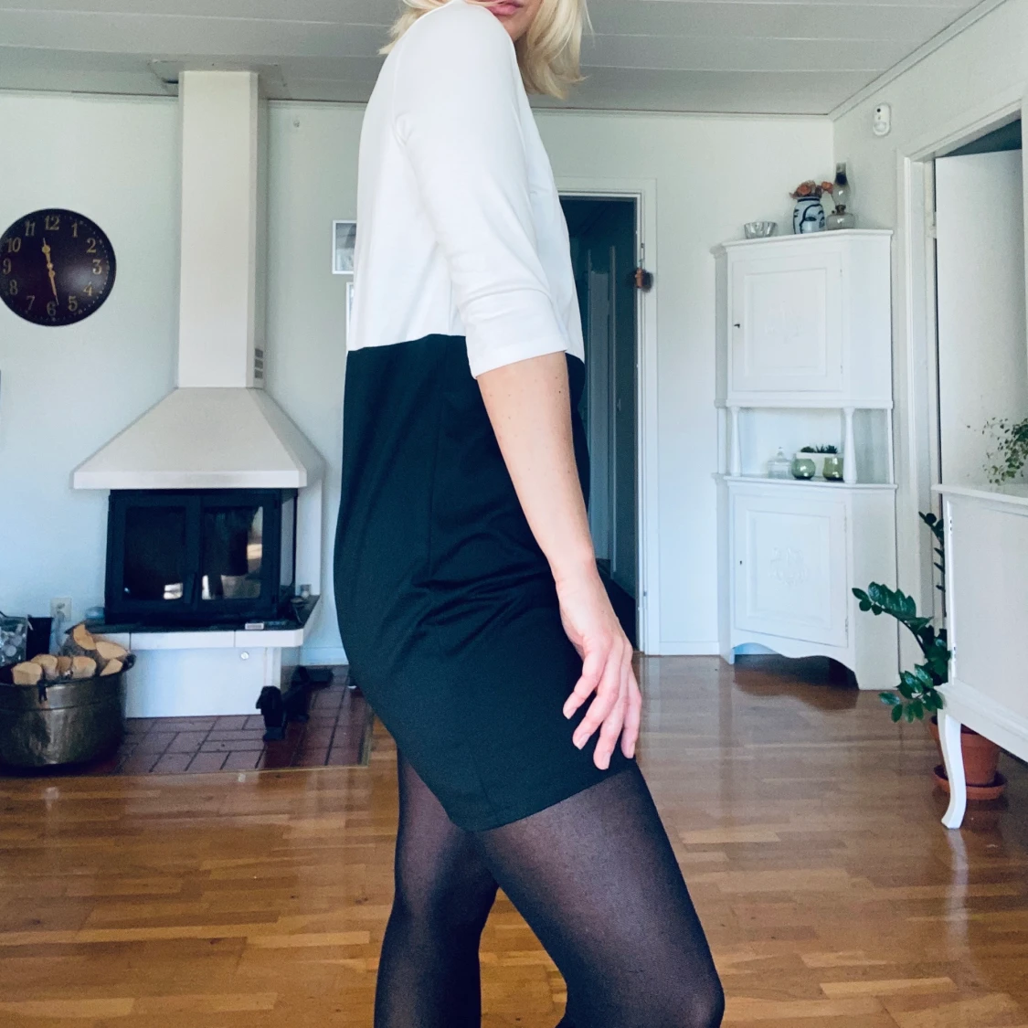 Svart/vit klänning - 91