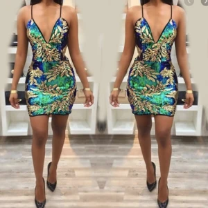 Klänning  - Glitter klänning, endast testad 🌸