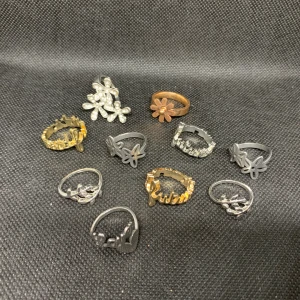 Fasion rings - One size rings, 45kr for one.