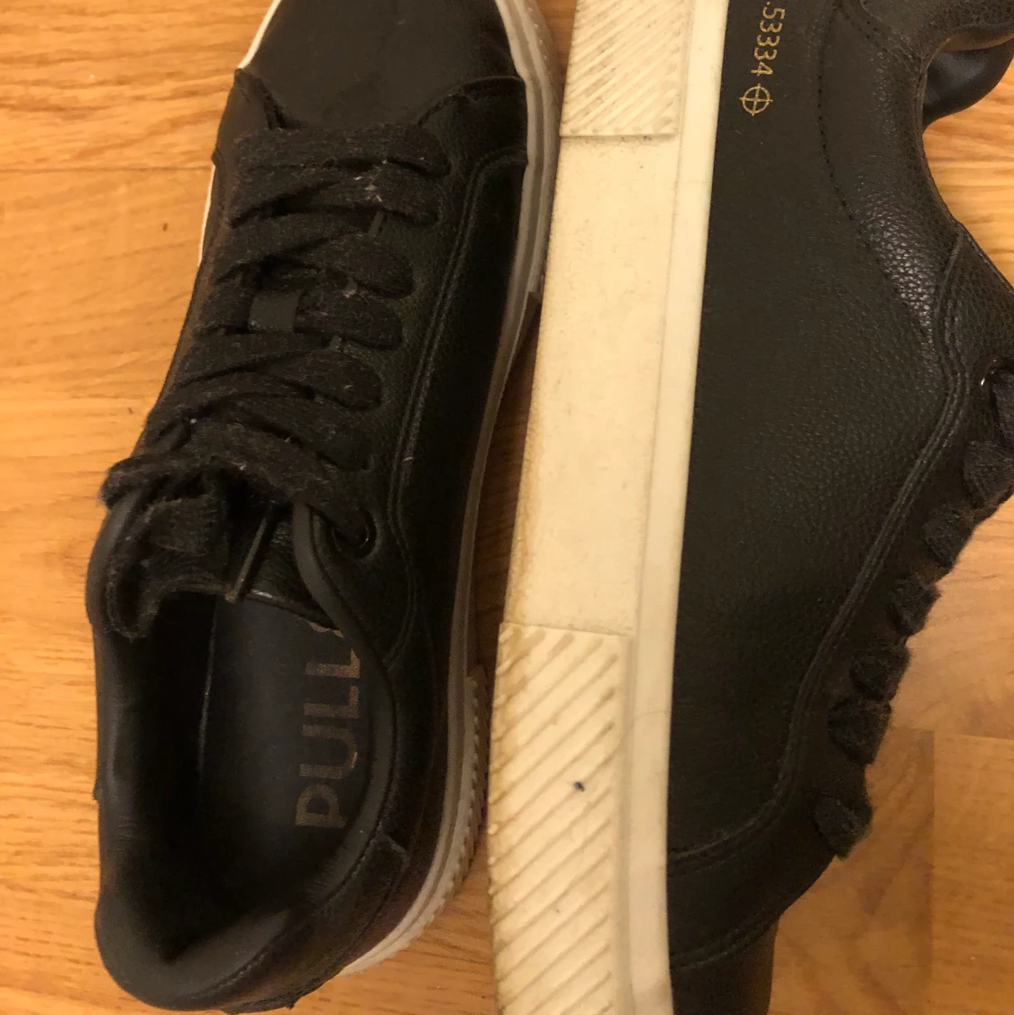 Svarta sneakers - 91