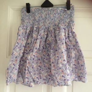  - Söt kjol med resår