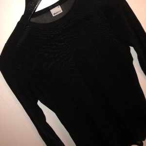 Transparent tröja  - Knappt använd! 