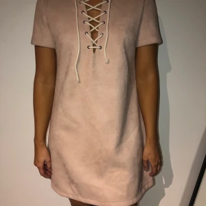 KLÄNNING - Klänning från Nelly! Passar S/M💖