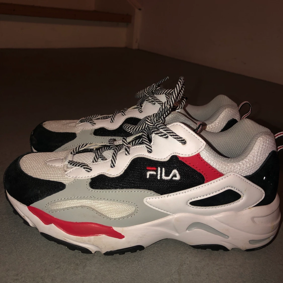 FILA skor