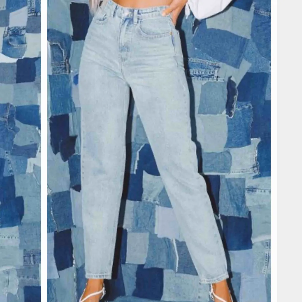 Världens finaste mom jeans som (tyvärr!!!) var för stora i midjan🥺😫 Jag brukar ha 24 i midja och dess kan passa en S/M eller så kan man självklart ha skärp! 💞 är 170 och byxorna går ner till strumporna! Skriv vid frågor! 😍. Jeans & Byxor.