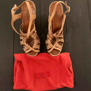  - Inköpta på Nathalie Schutterman i Stockholm. Nypris: 4000 kr