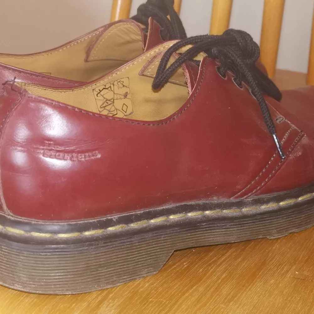 Dr. Martens. UK 6. Övrigt.