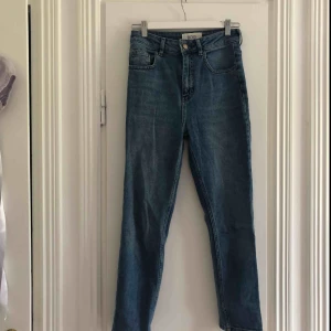  - Snygga jeans från BDG 