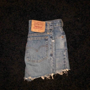  - Svinsnygga shorts- Levis (äkta) 