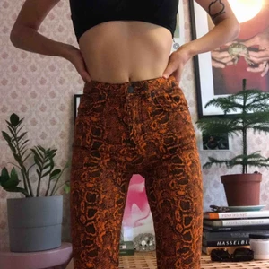 Jeans från nakd - Coola jeans från na-kd 😎storlek 32