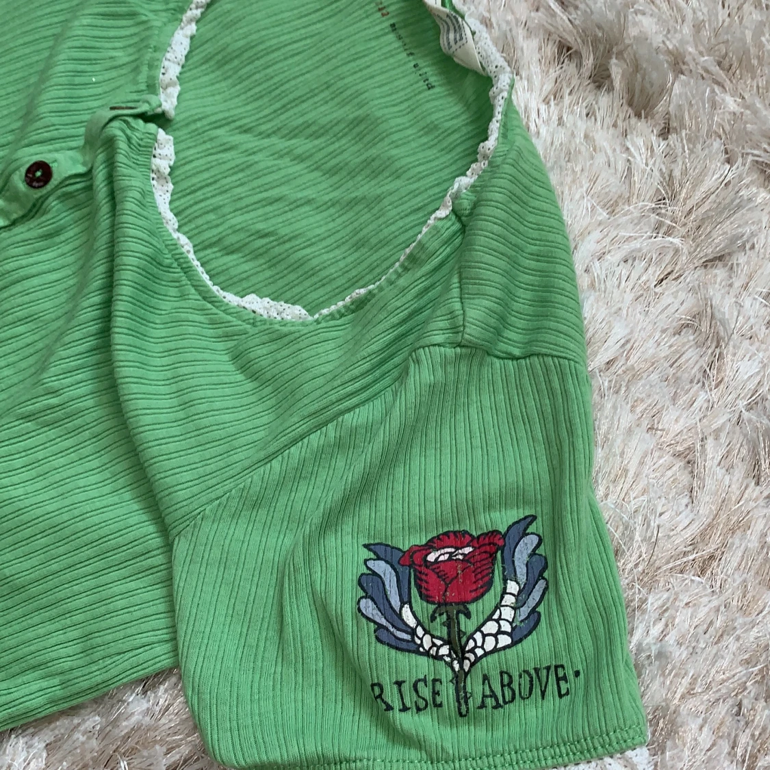 Grön ribbad Odd Molly t-shirt  - 90