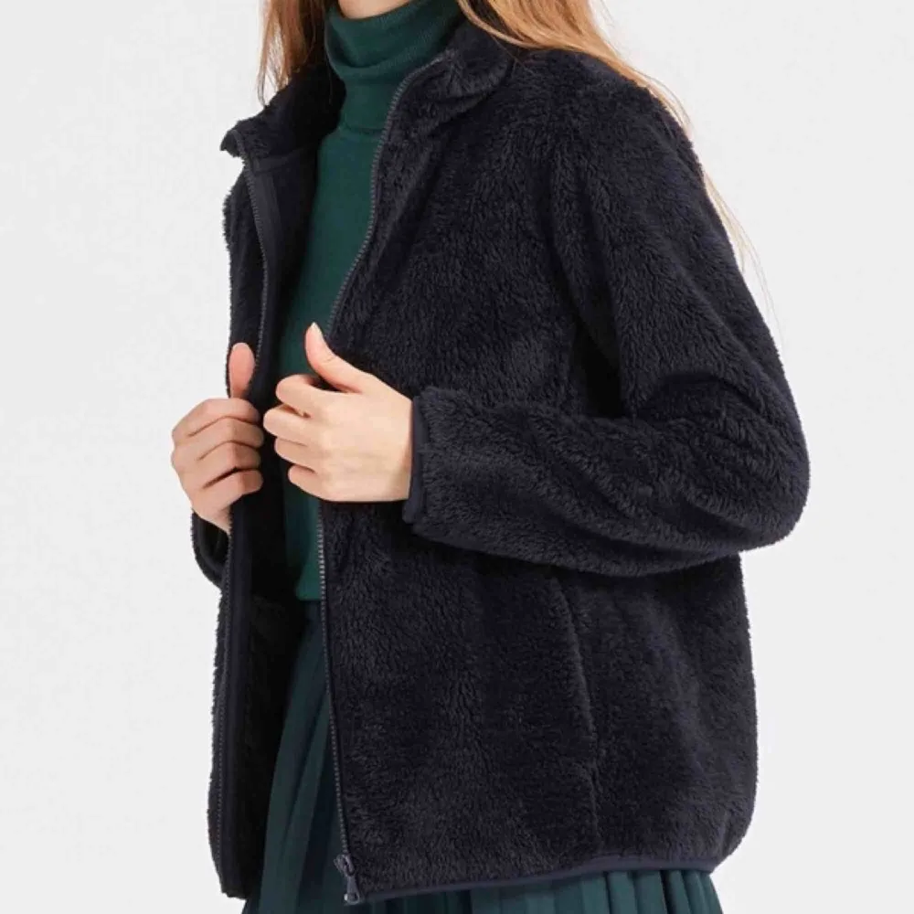 Ny fleece från Uniqlo Nypris 250 kr. Tröjor & Koftor.