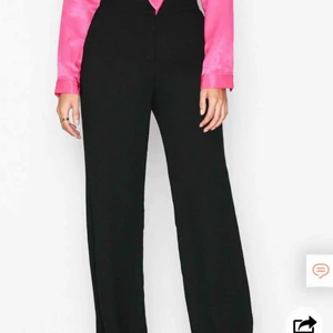  - Supersnygga byxor från Nelly, sparsamt använda 