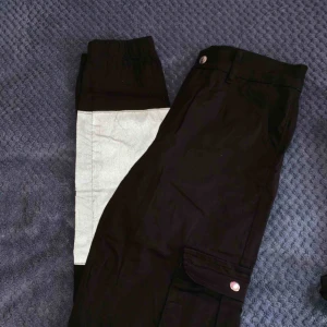  - Säljer detta cargobyxor från madlady! Använd några ggr 🔥🔥