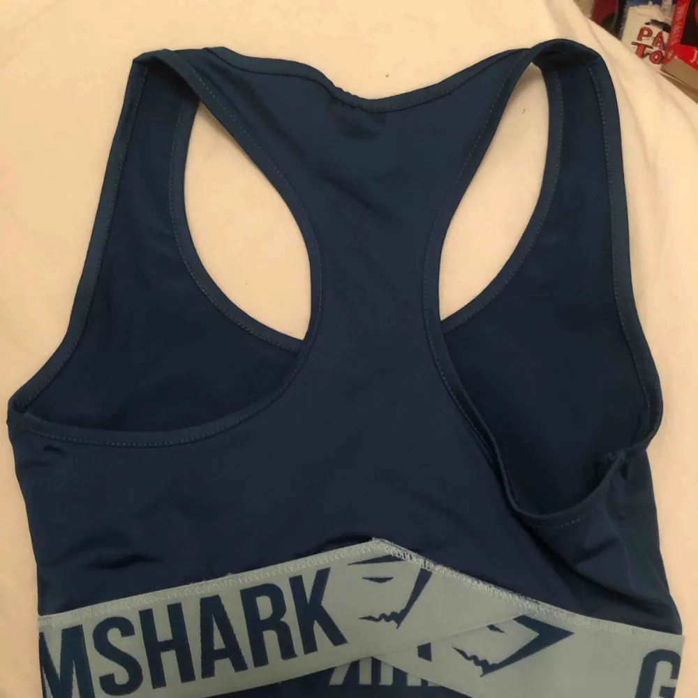 Fin gymshark sport bh 💙. Toppar.