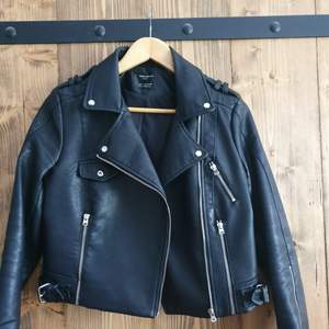 Never worn biker jacket Original price 550sek