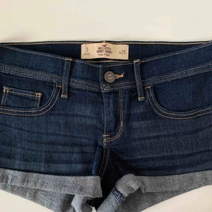  - Knappt använda shorts från Hollister. Skicka meddelande för bättre bilder (passar en s ungefär).