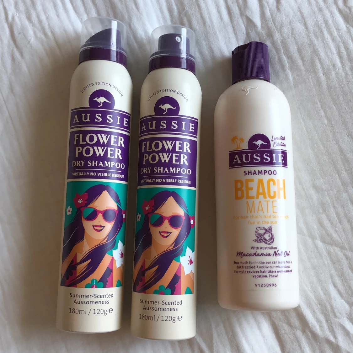 Hårprodukter från Aussie 120kr 