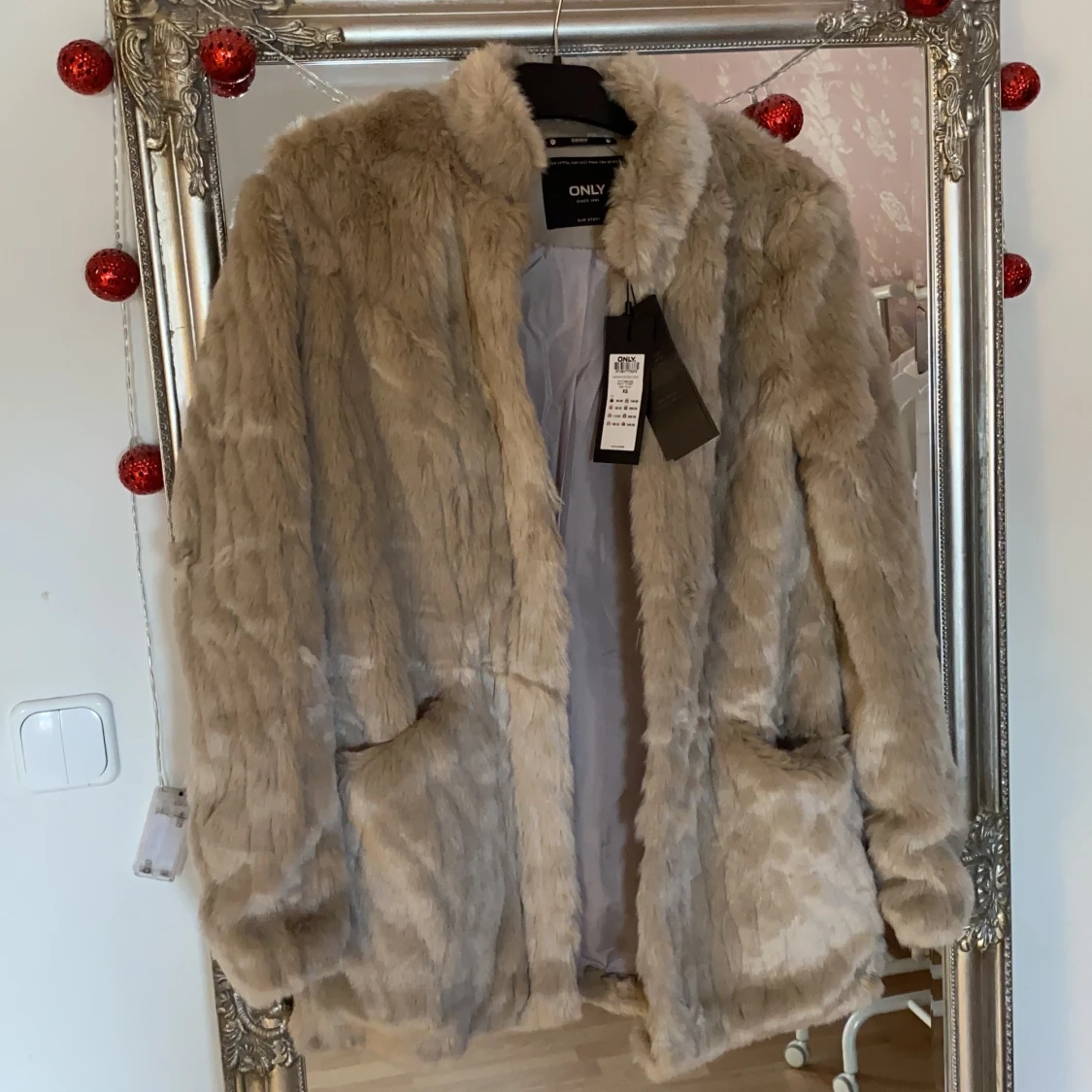 beige päls kappa - 91