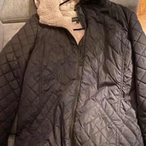 Strl S -  KappAhl jacka aldrig använt 