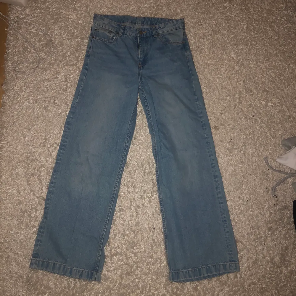 Light blue wide jeans, mid waist. Jeans & Byxor.