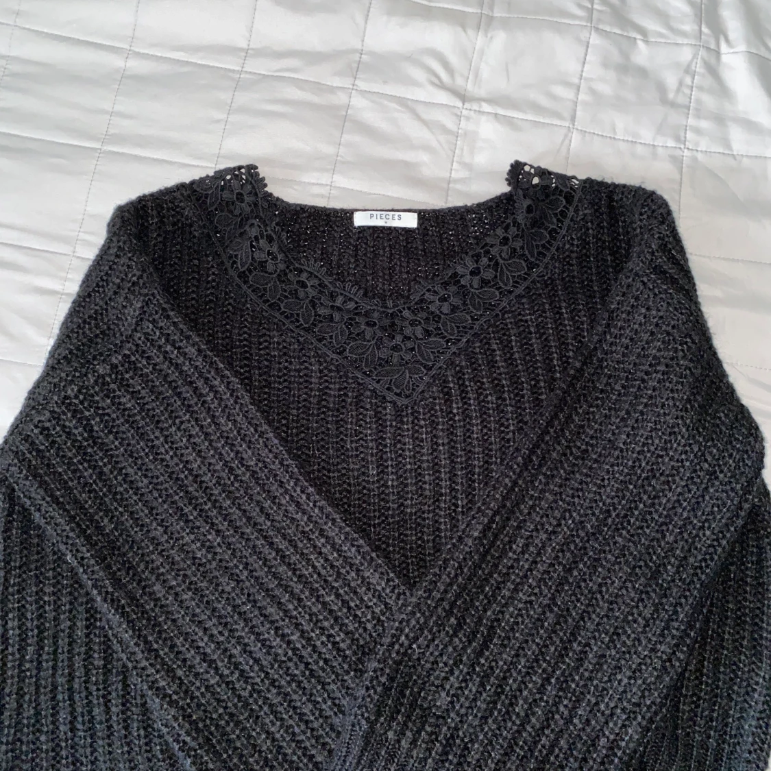 Söt stickad tröja i strl M  - 91