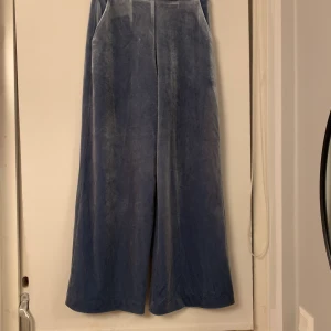 Loewe sammet byxor - Byxor storlek s