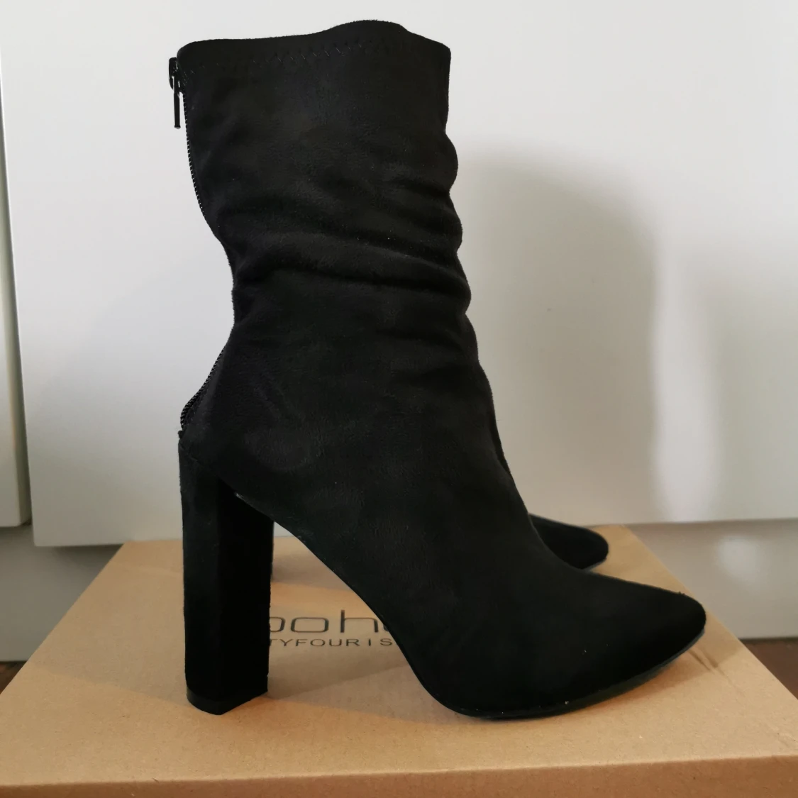 Spetsiga boots  - 90