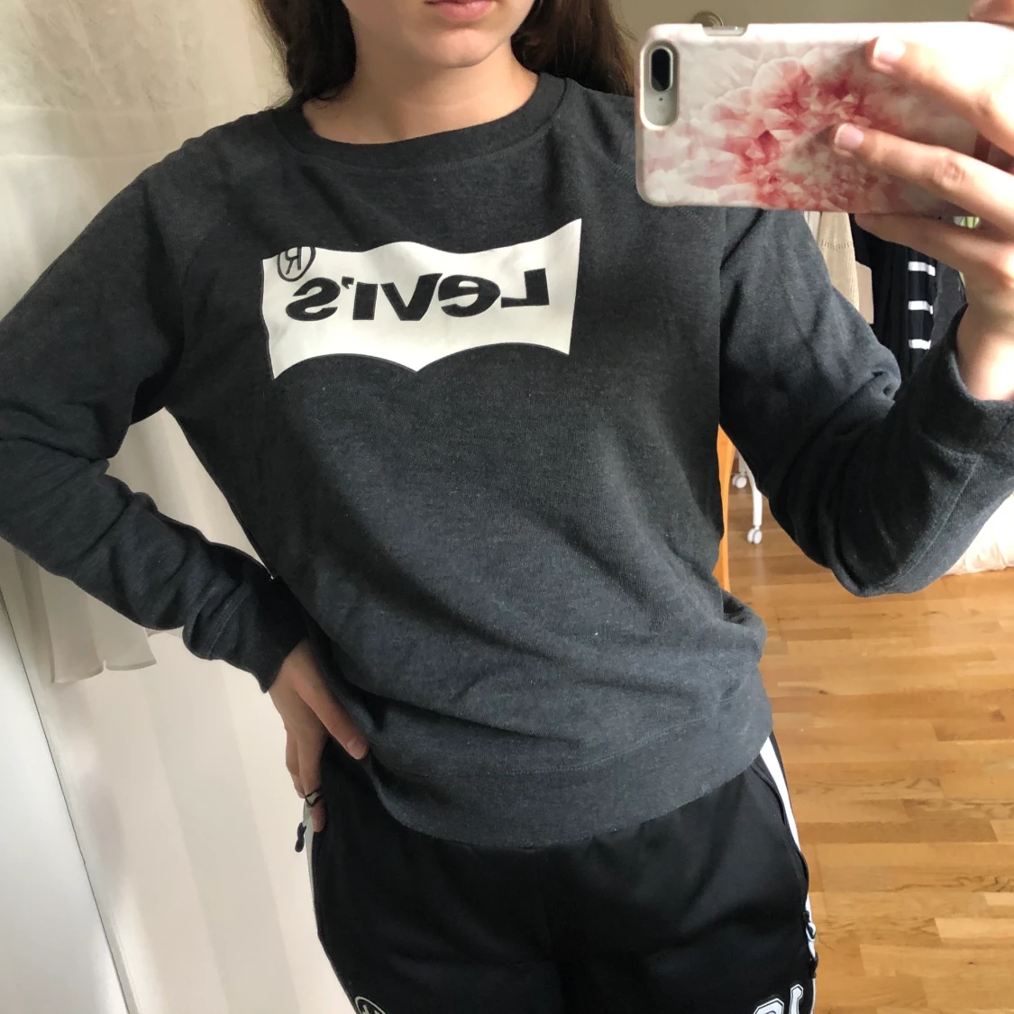 Grå sweatshirt från Levi’s