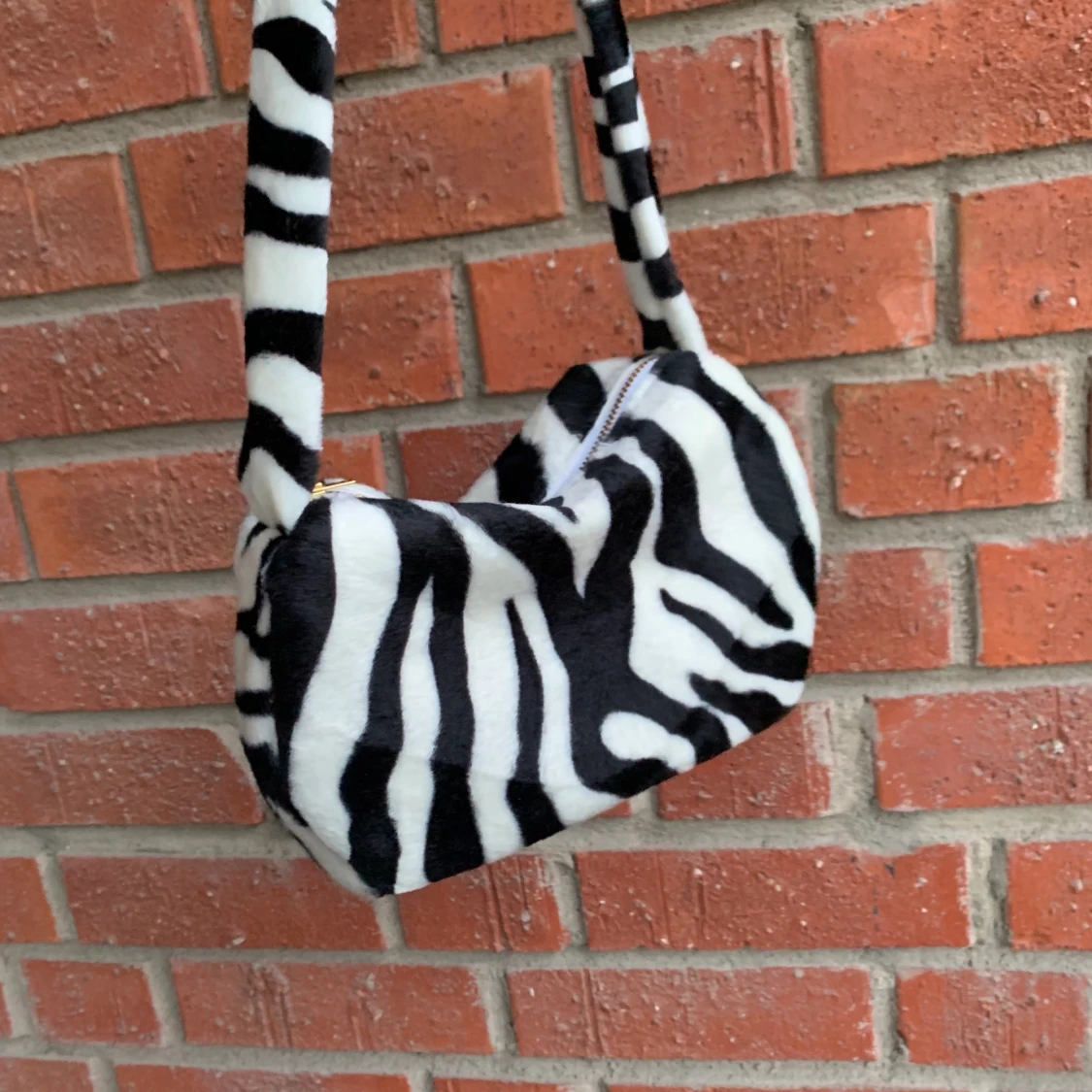 Supersöt zebraväska!!