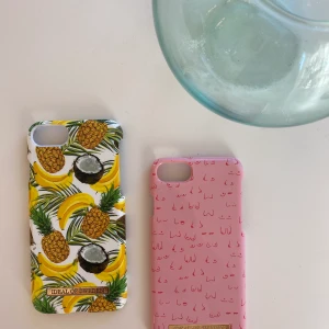 iPhoneskal, iPhone 7 - iPhoneskal i fint skick från iDeal of Sweden. 50 kr styck!🥳🤠👊🏼 Kan mötas i Uppsala, annars står köparen för frakten