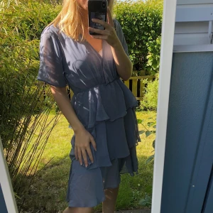 NAKD klänning  - Inköpt för 299kr, aldrig använd. Jättesöt klänning som förtjänar att bli använd mer! Prislapp finns kvar och köpare står för frakten 🥰