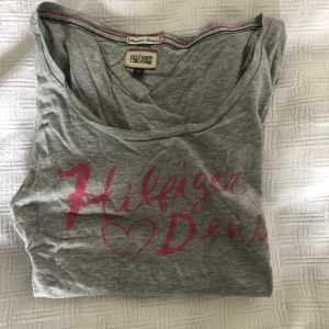 Tommy hilfiger t-shirt - Strl XS