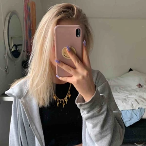  - Stjärn och blixt halsband