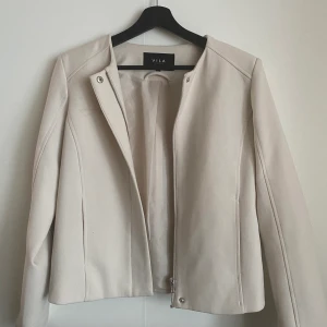 Jacka från VILA - Jacka från VILA, bra skick 