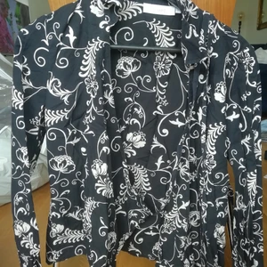 Omlottskjorta  - Mönstrad skjorta med knytning i midjan