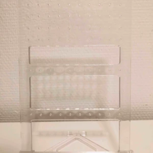  - Örhänge ställning - fraktas/mötas i Motala