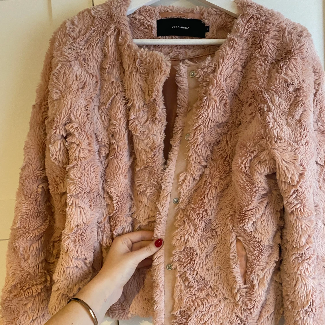 Korall/rosa jacka från Vero Moda  - 91