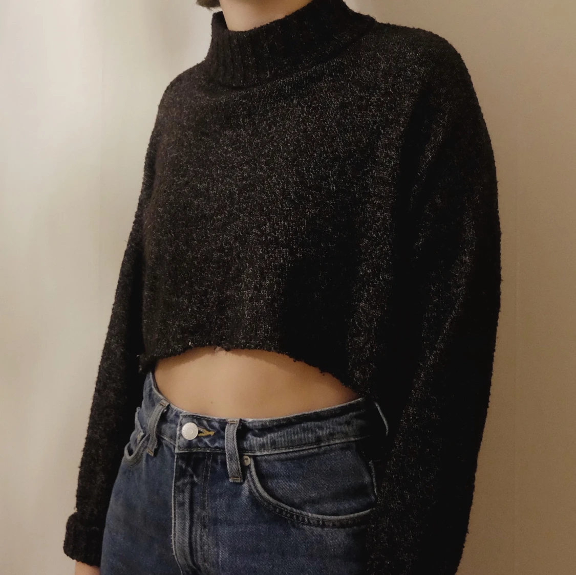 Croppad stickad tröja 