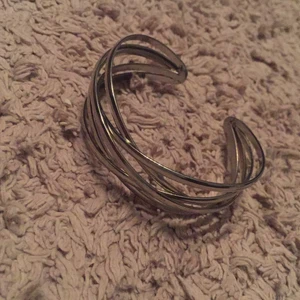 Armband  - Silver fin cool bra kvalete!